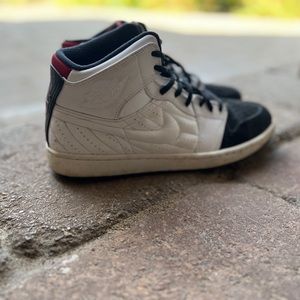 Jordan 1 Retro 99 “Black Toe”